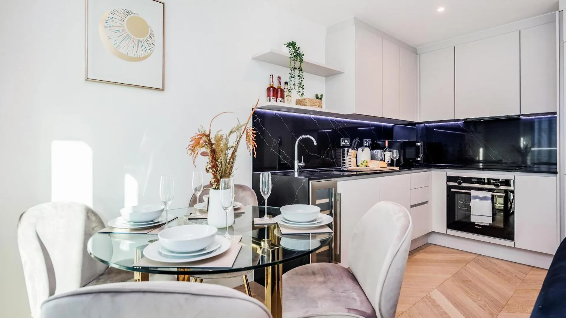 Apartment New Riverside Apt Sleeps 5 Easy To Tour London